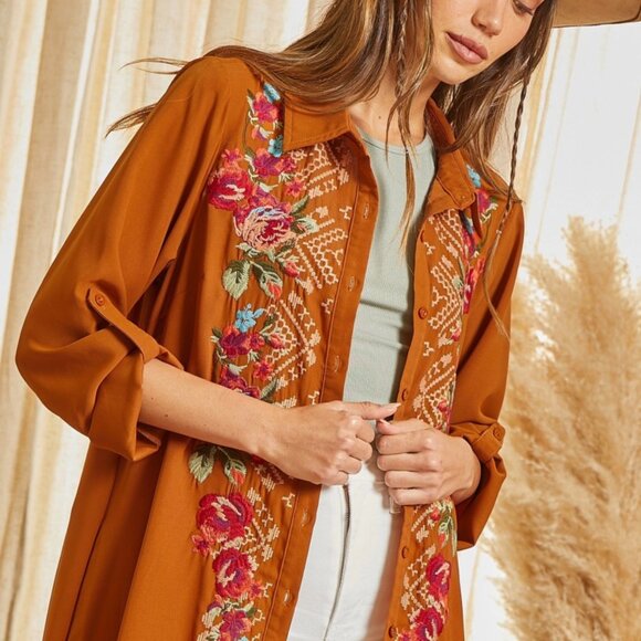 Savanna Jane Button Down Print Maxi Shirt Dress w/embroidery - NWT - Size Small - Picture 4 of 4